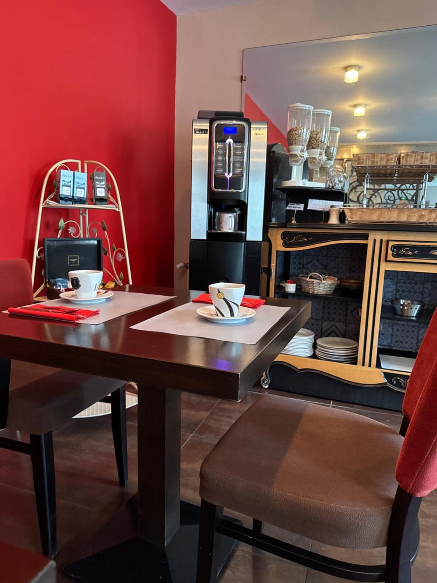 Logis Hotel Restaurant De La Paix Lodève Εξωτερικό φωτογραφία