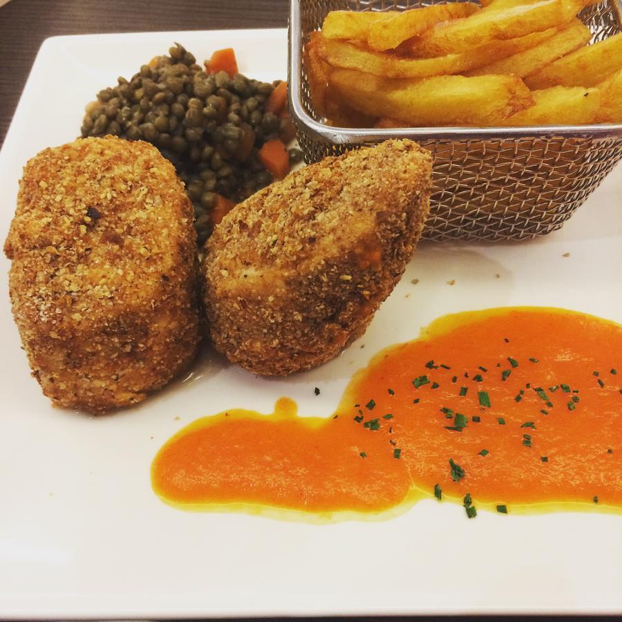 Logis Hotel Restaurant De La Paix Lodève Εξωτερικό φωτογραφία