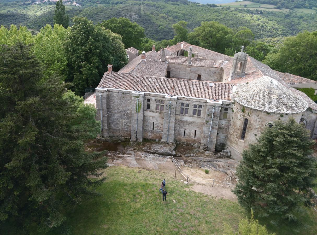 Logis Hotel Restaurant De La Paix Lodève Εξωτερικό φωτογραφία